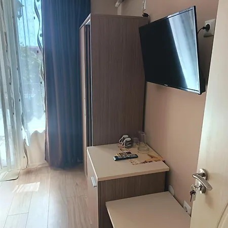 Guest house Fits 2*