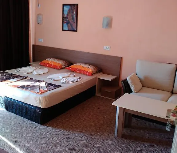 Fits Πανσιόν Πριμόρσκο