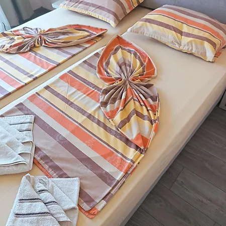 Guest house Fits 2*