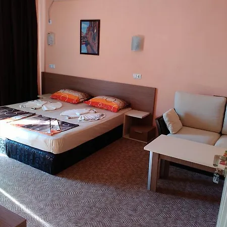 Fits Πανσιόν Πριμόρσκο