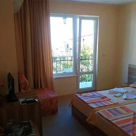 Πανσιόν Fits Πριμόρσκο